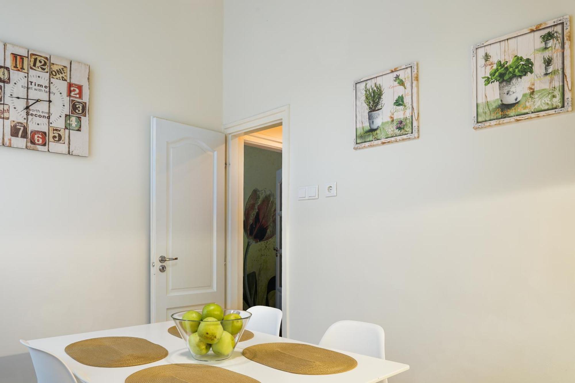 Pasti Apartment *